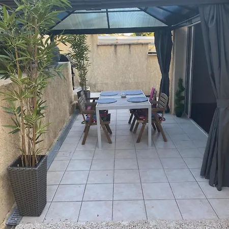 Cavaliere Maisonette 4 Personnes Vue Mer Avec Petit Jardin Feriehus Le Lavandou